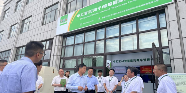 八师石河子市党委书记鄂宏达副师长王瑞玲等一行 前来指导工作