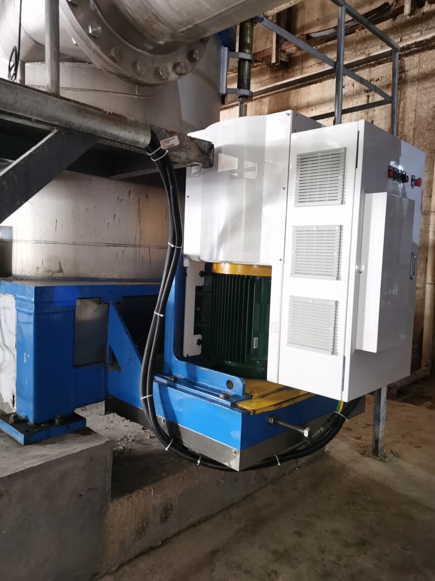 1689057391760391.jpg 【铁军捷报】中汇宝IE5+智慧工作站广东省南雄市项目安装捷报